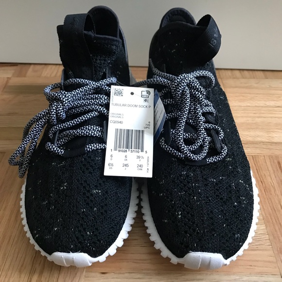 NWT Adidas Tubular Doom Primeknit Sock Sneakers - Picture 4 of 7